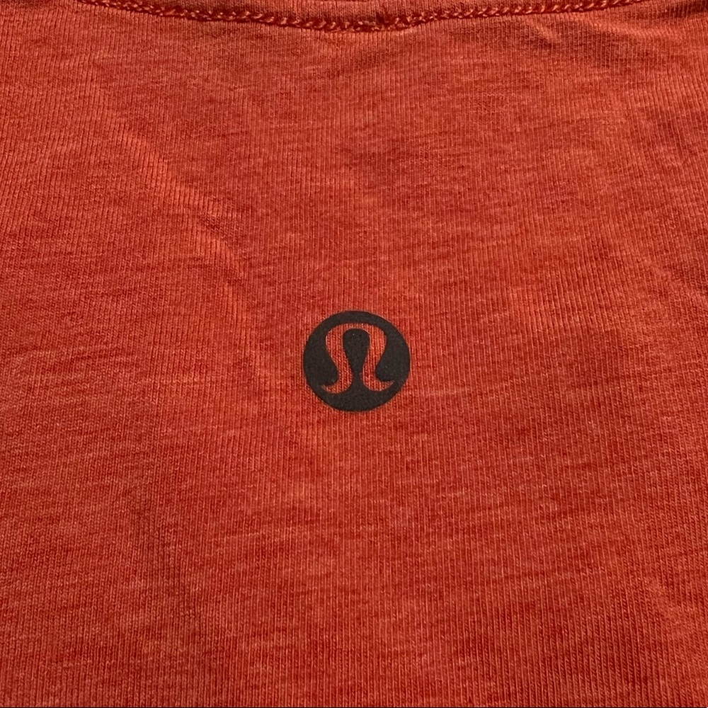 Lululemon 5 Year Basic V-Neck *Size Estimated* - image 3